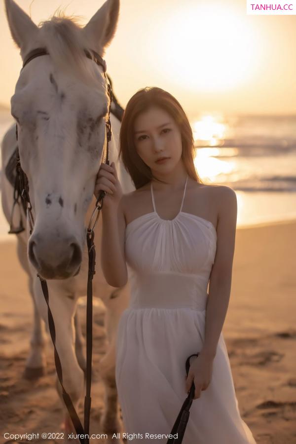 尹甜甜  [XiuRen]高清写真图 2022.01.11 No.4448 尹甜甜第7张图片